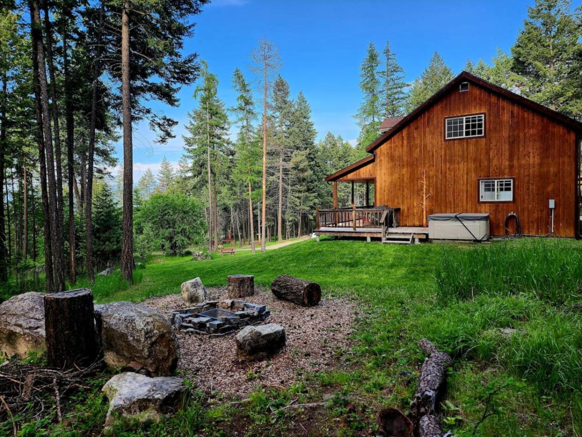 Blacktail Cabin Hideaway With Hot Tub Lakeside Exterior foto